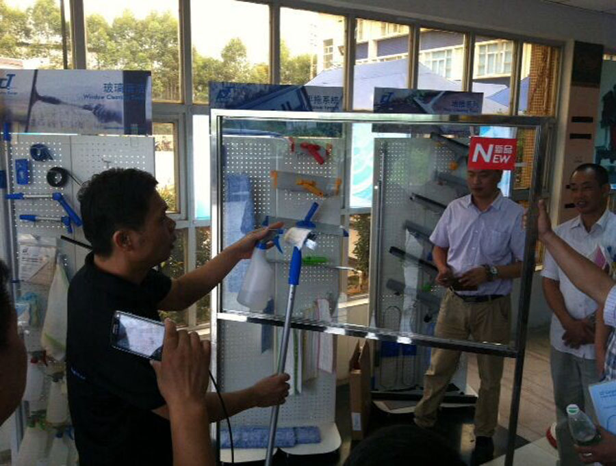 佛山健力與廣州市城市管理舉辦 - 保潔員 高級(jí) 培訓(xùn)班圓滿結(jié)束!